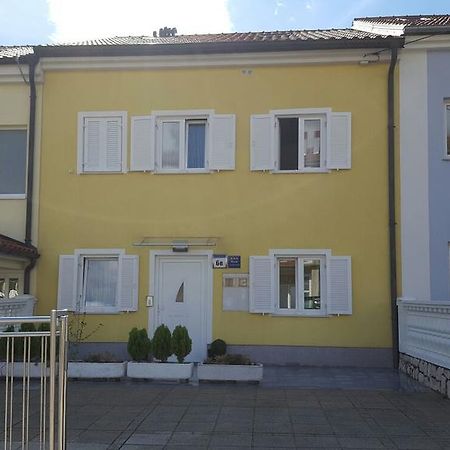 Haus Ella Daire Novi Vinodolski Dış mekan fotoğraf
