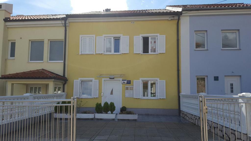 Haus Ella Daire Novi Vinodolski Dış mekan fotoğraf